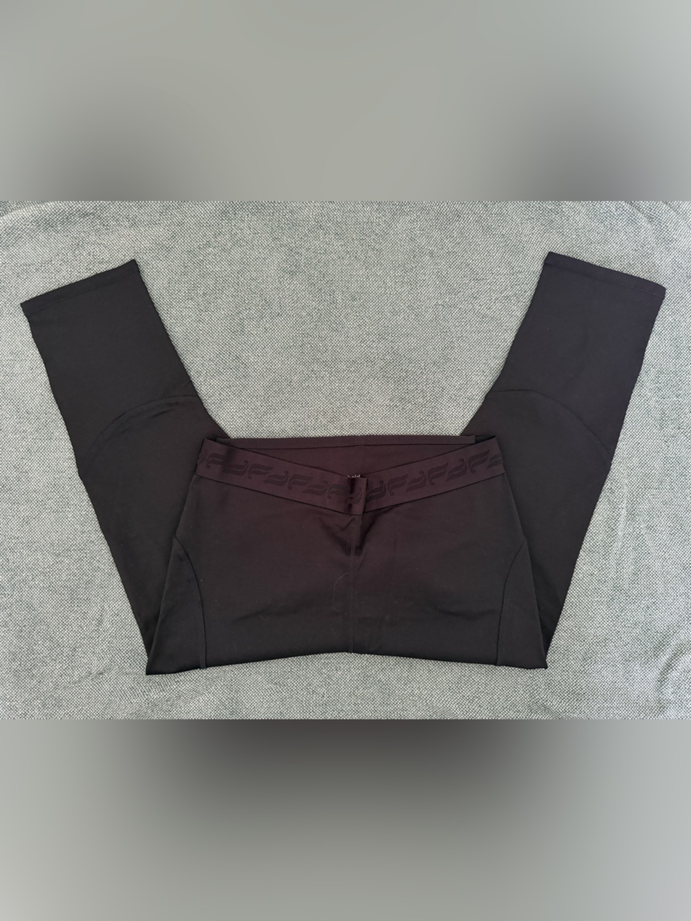 Fabletics Black Women’s Logo-Detail Leggings